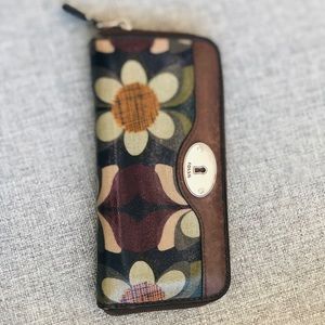 Fossil Keyper wallet
